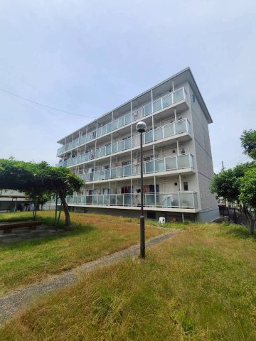 仁川リバーサイドハイツB棟の外観
