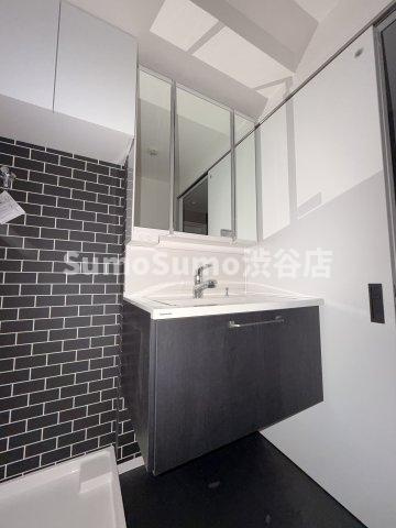 ローレルフラットの独立洗面台|独立洗面台で身支度をすべて済ませてしまいましょう