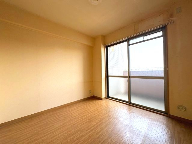 アークコートの洋室