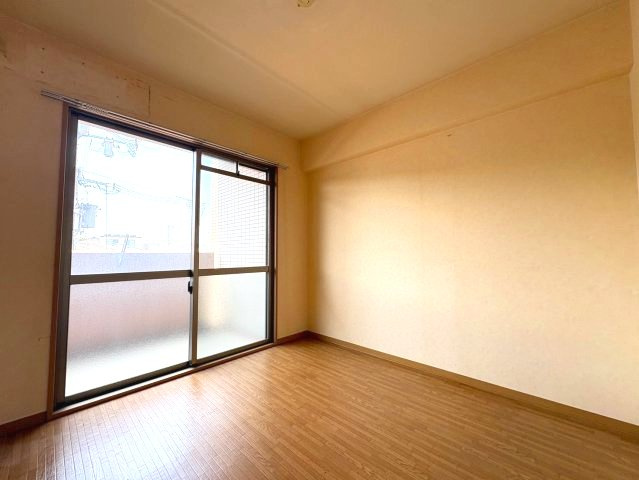 アークコートの洋室