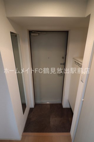 東大阪市高井田本通７丁目の賃貸マンションの玄関