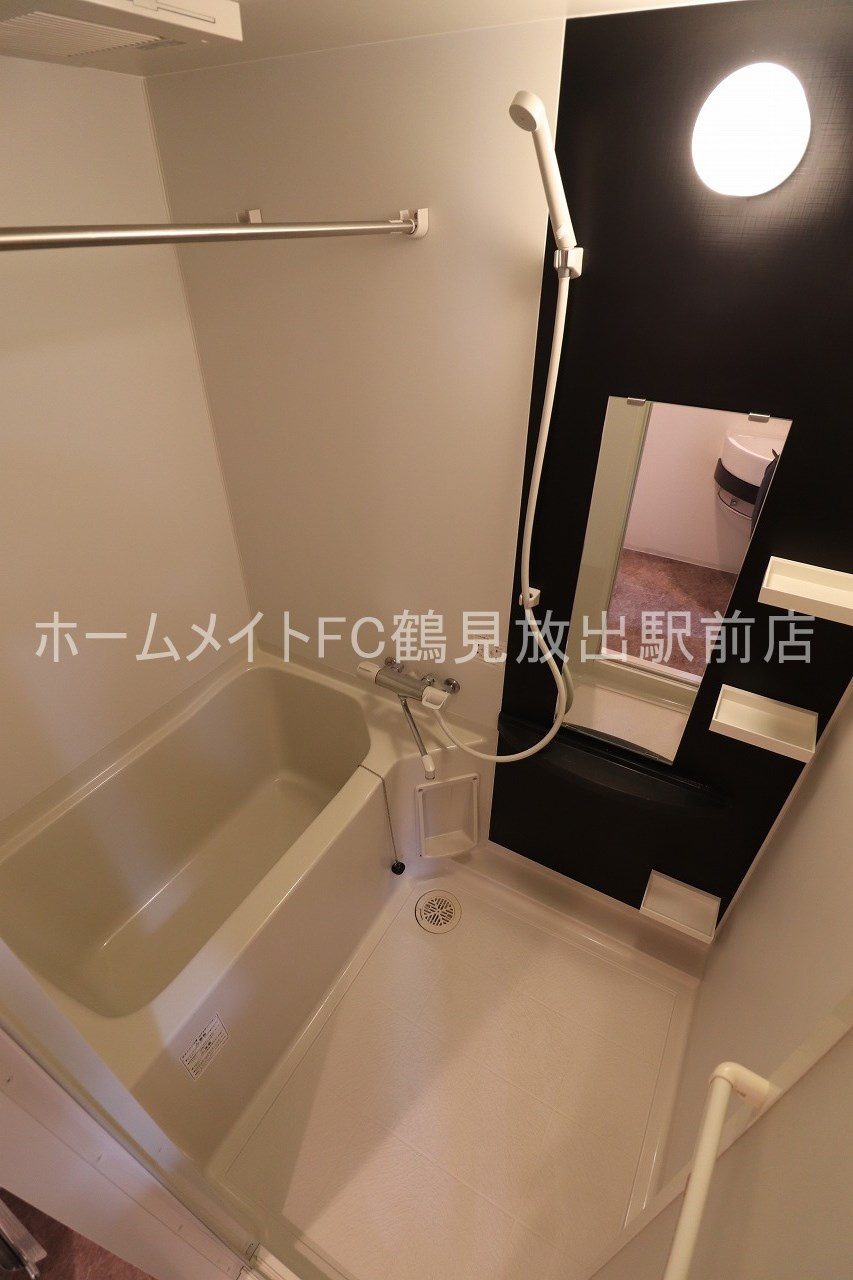 東大阪市高井田本通７丁目の賃貸マンションの浴室