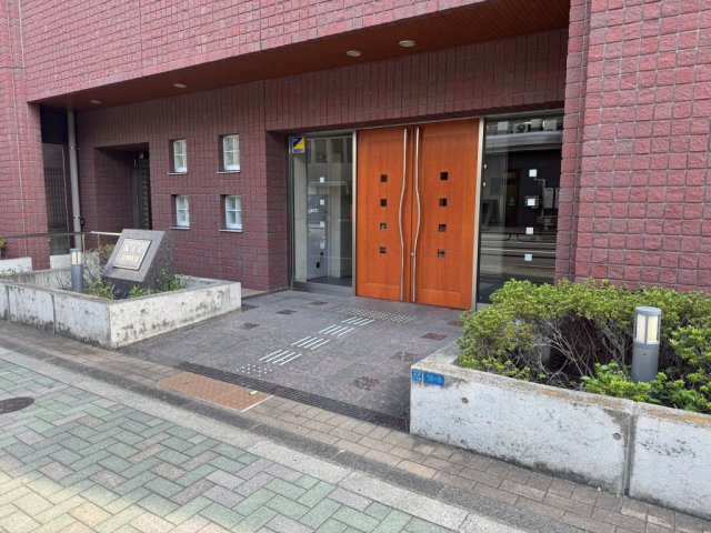 ＫＬＣタワーのエントランス