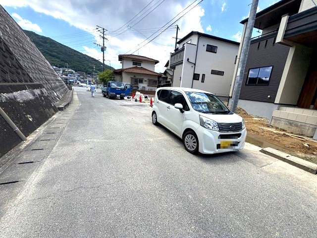 【その他】 | 大野城市乙金東3丁目　1号棟（全3棟）【仲介手数料無料・0円】 | 現地写真。前面道路です。