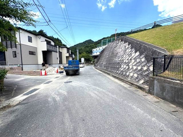 【その他】 | 大野城市乙金東3丁目　1号棟（全3棟）【仲介手数料無料・0円】 | 現地写真。前面道路です。