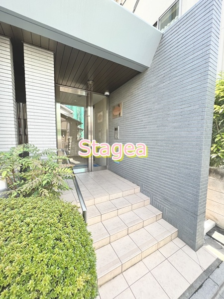 アーバンブライトのエントランス