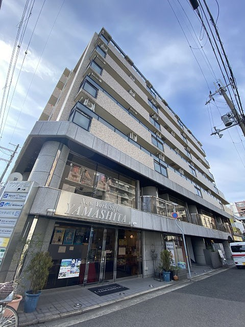 尼崎市塚口町１丁目の賃貸マンションの外観|外観もきれいです