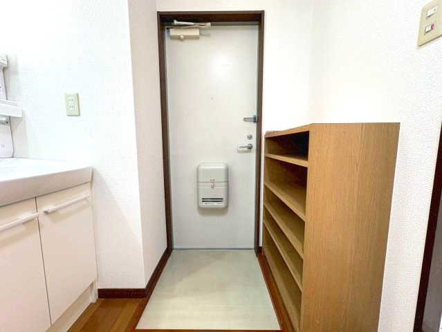 サンハイツ開の玄関