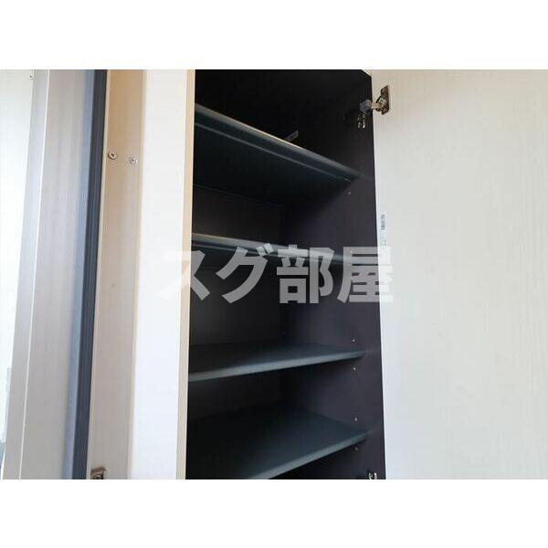 ラスール A棟の収納