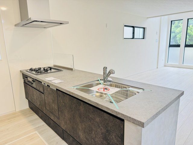 八王子市　元本郷町　新築一戸建て　１２期のキッチン|～使い勝手良くオシャレなオープンキッチン～