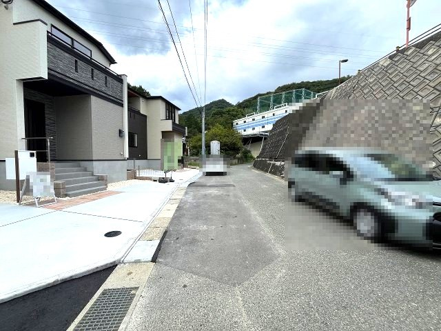 【その他】 | 大野城市乙金東3丁目　2号棟（全3棟）【仲介手数料無料・0円】 | 現地写真。前面道路です。