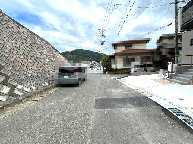【その他】 | 大野城市乙金東3丁目　2号棟（全3棟）【仲介手数料無料・0円】 | 現地写真。前面道路です。