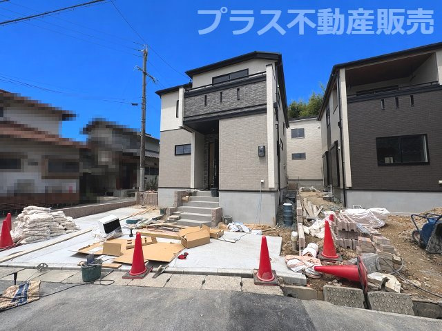 【外観】 | 大野城市乙金東3丁目　2号棟（全3棟）【仲介手数料無料・0円】 | 現地写真。同じ物件を見るなら、プラス不動産販売にお任せ下さい。