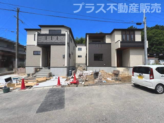 【外観】 | 大野城市乙金東3丁目　2号棟（全3棟）【仲介手数料無料・0円】 | 現地写真。プラス不動産販売なら、現場の全ての棟をまとめてご見学頂けます。