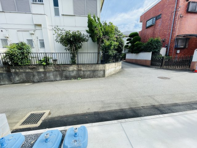 佐倉市上志津０１期の前面道路含む現地写真