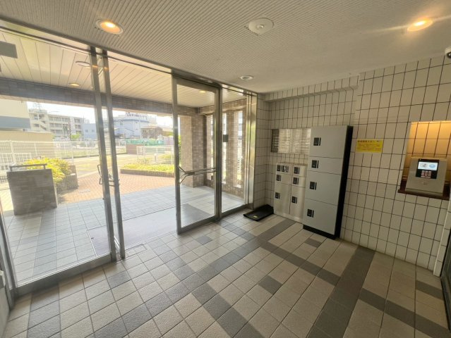 ライオンズマンション奈良のエントランス