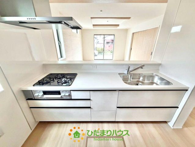 蓮田市江ヶ崎　新築一戸建て　グラファーレのキッチン