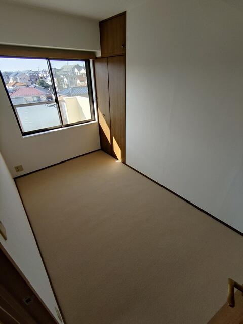 ウェルコート市川の子供部屋