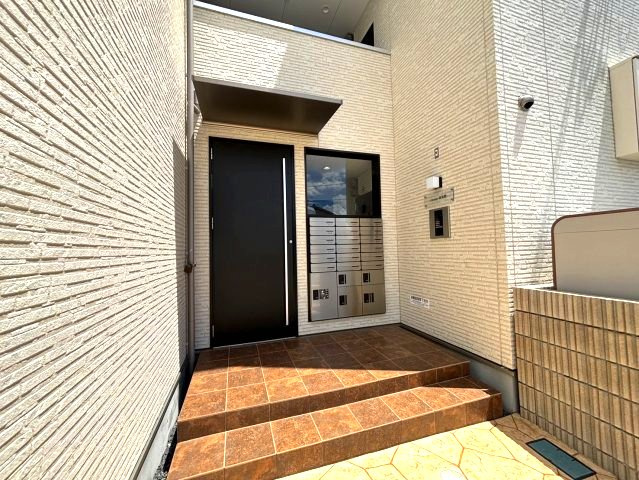 e-house 羽曳野のエントランス