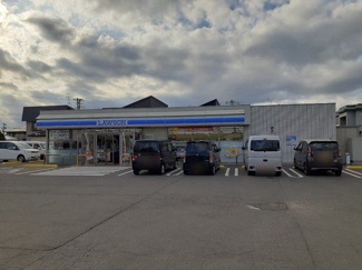 【周辺】 | プリメゾン　ヴィラージュⅠ | ローソン 弘前紺屋町店まで800m