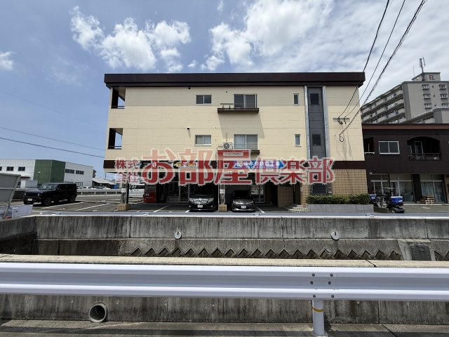 リバーコーポ