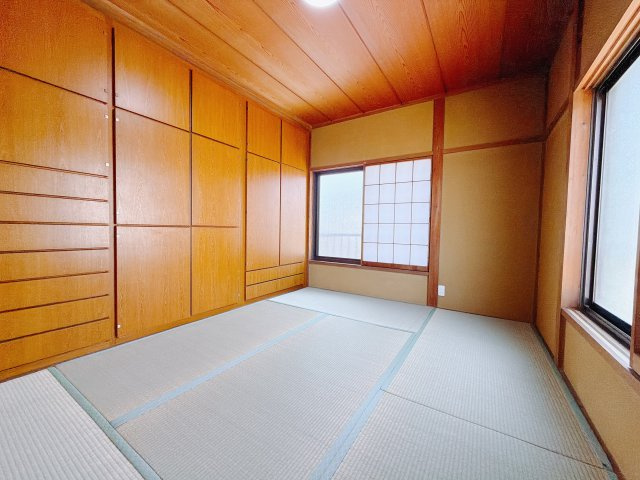 【中古戸建】安中市安中4丁目の和室|■2階和室｜和室でしか味わえない畳ならではの香りや素材で和のやすらぎを感じてください♪休日はお子様とお昼寝するのにも最適です！