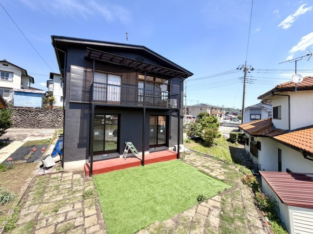 【中古戸建】安中市安中4丁目の外観|■外観｜閑静な住宅街で始める新しい暮らし♪開放的な毎日をあなたへ(^^♪
