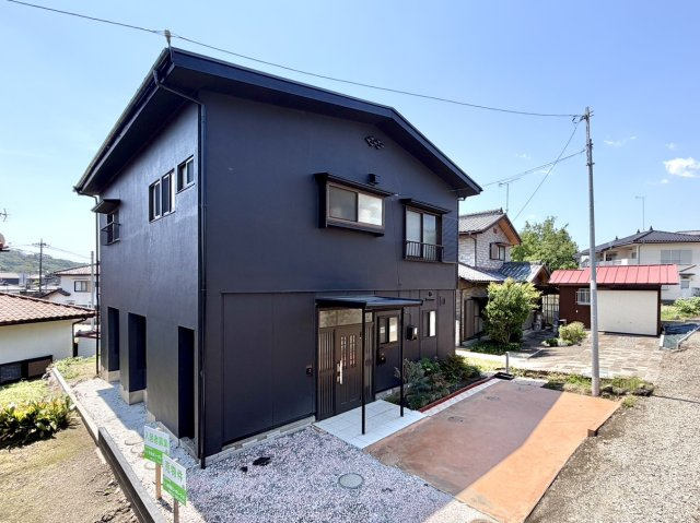 【中古戸建】安中市安中4丁目の外観|■外観｜今から見たい！大歓迎です♪お気軽にお問い合わせください♪オウチ探しは木ノ葉プランニング♪