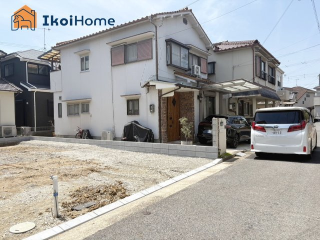 明石市藤が丘1丁目　4期　新築戸建の前面道路含む現地写真|●資料・カタログのご請求無料●スーパーやコンビニ、飲食店、病院など徒歩圏内の施設も多々あります。