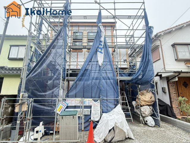 明石市藤が丘1丁目　4期　新築戸建の前面道路含む現地写真|●資料・カタログのご請求無料●スーパーやコンビニ、飲食店、病院など徒歩圏内の施設も多々あります。