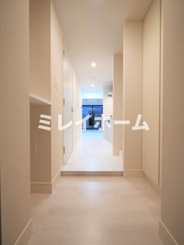 セジョリ鵜の木の玄関|同建物内、別のお部屋の参考写真になります。