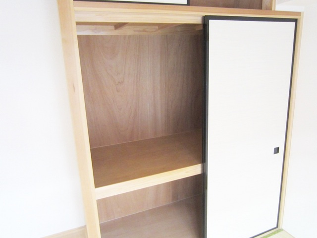 マンション白陽の収納|押入れ収納は重宝しますね
