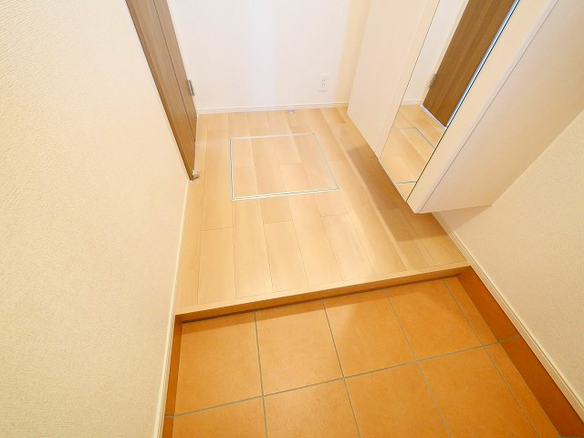 レジデンス　マドカの玄関|落ち着いた玄関です
