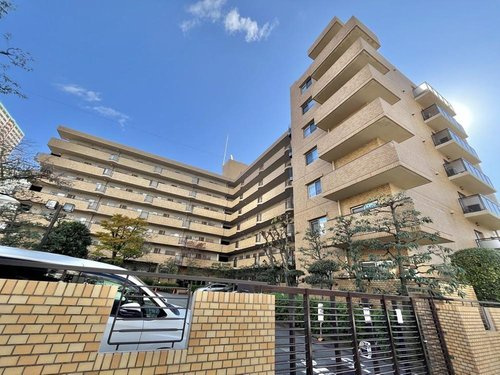 イトーピア西宮北口A棟の外観