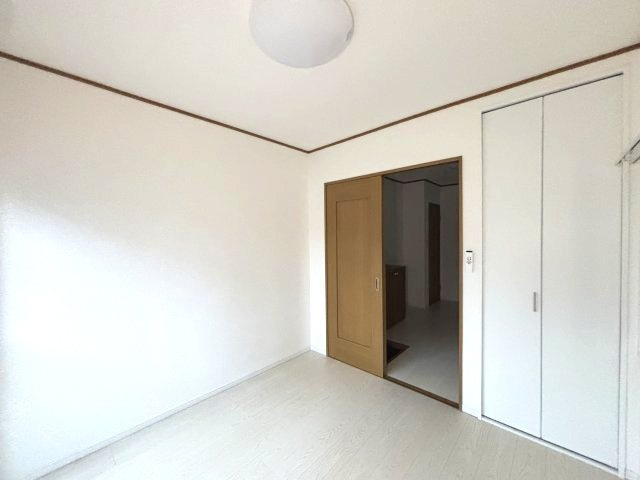 中野マンションの洋室