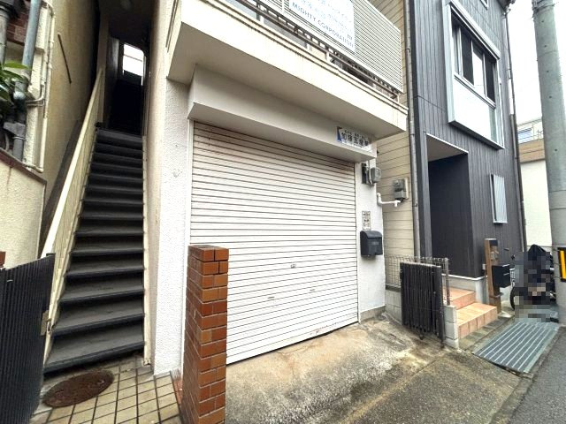中野マンションの外観