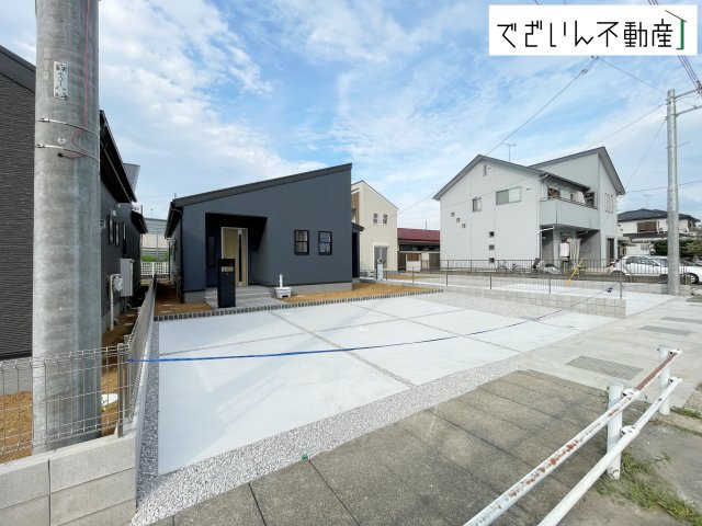 【前面道路含む現地写真】 | Livele Garden.S熊谷市肥塚第3　【平屋】新築住宅 | ≪2号棟≫
現地(2026年8月撮影)
