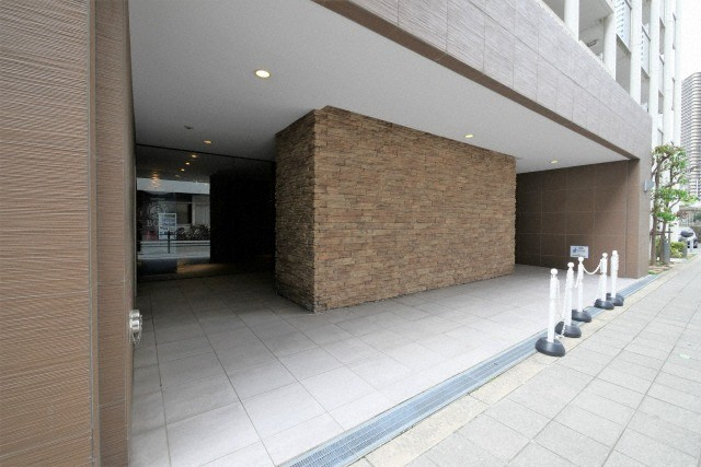 URBAN FLATS中之島のエントランス