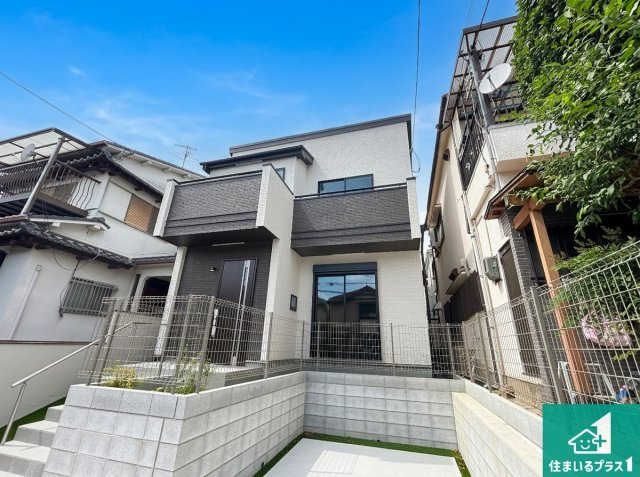池田市荘園　新築一戸建ての外観|お客様に長く安心して住んでいだだける事にこだわった家づくり！住んでからのアフターサービスにもしっかりと取り組んでいます！