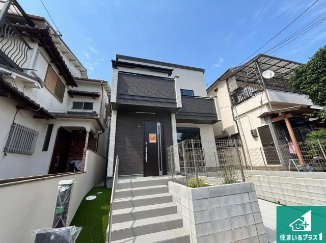 池田市荘園　新築一戸建ての外観|お客様に長く安心して住んでいだだける事にこだわった家づくり！住んでからのアフターサービスにもしっかりと取り組んでいます！