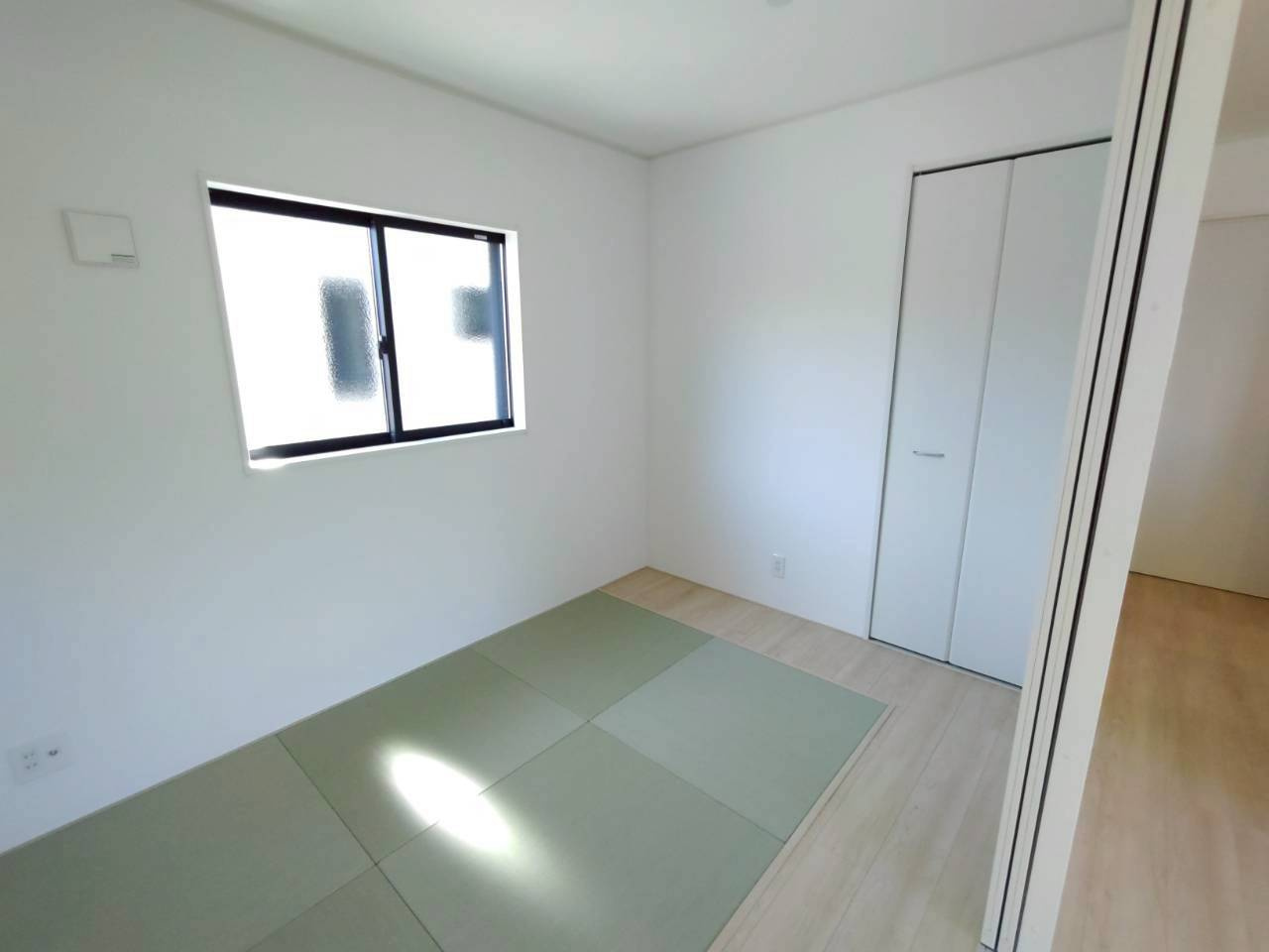 柳川市鍛冶屋町の新築一戸建の和室