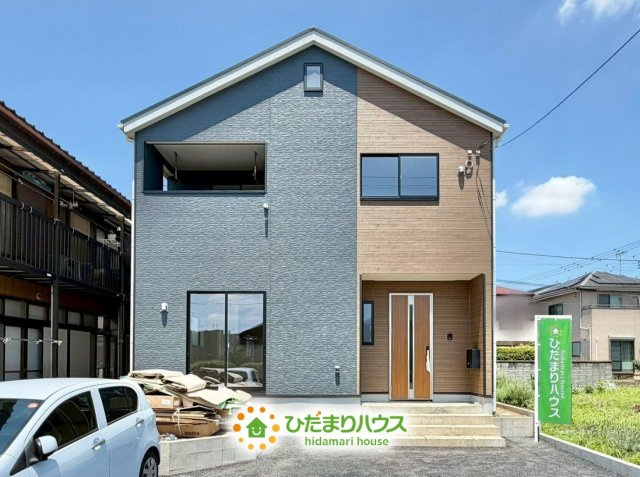白岡市篠津第7　新築一戸建て　クレイドルガーデンの外観|ネイビーとブラウンを基調とした、落ち着いた佇まいの物件です！