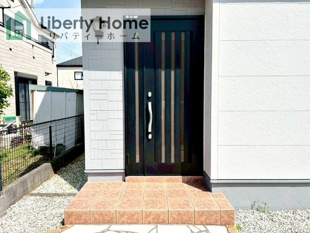取手市紫水1丁目　中古戸建のエントランス