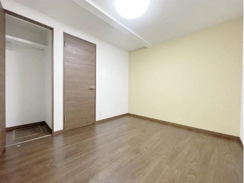 戸建 西東京市保谷町１丁目の洋室|シンプルで使いやすい洋室は、寝室や子ども部屋、ワークスペースなど多彩な用途に対応。
