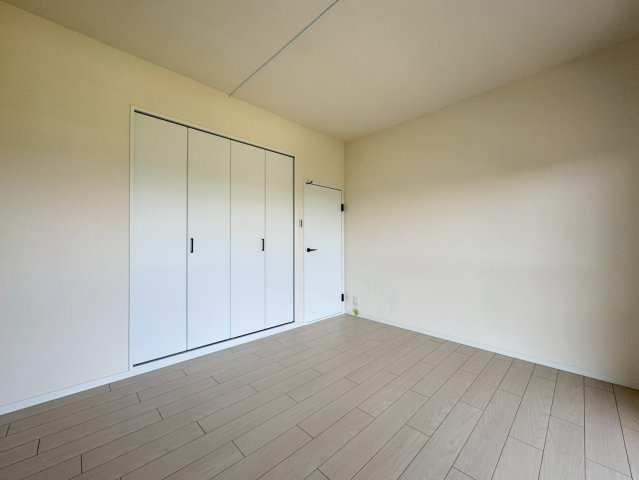 ◆令和６年１月リフォーム完了◆南面バルコニー◆全居室６帖以上◆山科団地Ｃ棟の洋室|洋室