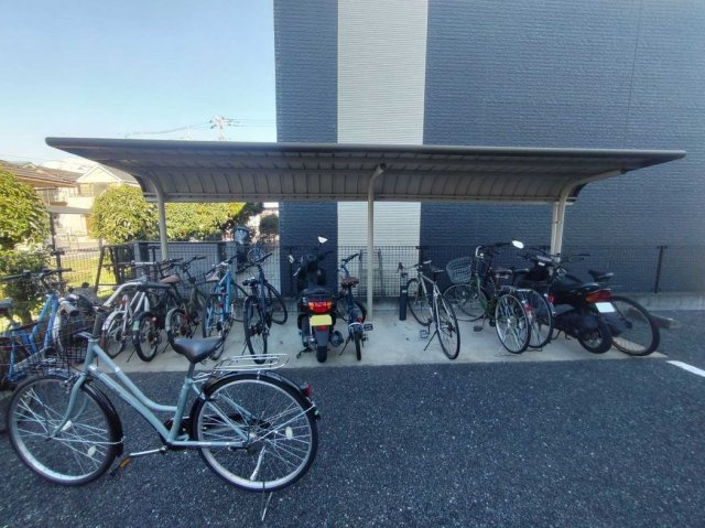 レオパレスウエストサイド白山のその他