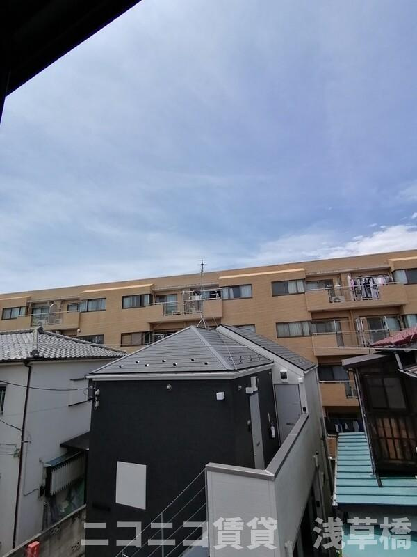 ハーモニーテラス東小岩Ⅲのバルコニー