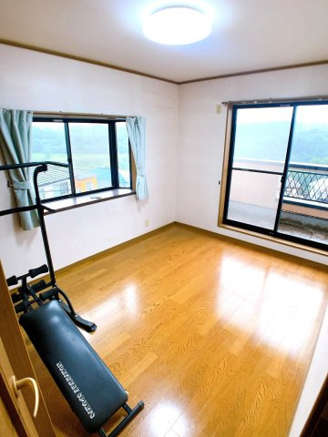 【洋室】 | ◇◆秦野市東田原 中古戸建◆◇ | 2階約6帖の洋室
