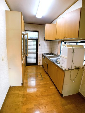 【キッチン】 | ◇◆秦野市東田原 中古戸建◆◇ | 食器や調理器具などがたくさん収納できるキッチン
