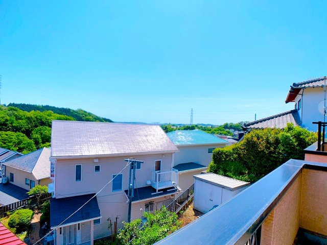 【展望】 | ◇◆秦野市東田原 中古戸建◆◇ | 隣の家との距離があるので陽当たり・通風・開放感良好です！